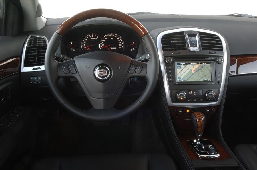  Cadillac SRX 2004 года  (фото 85 из 103)